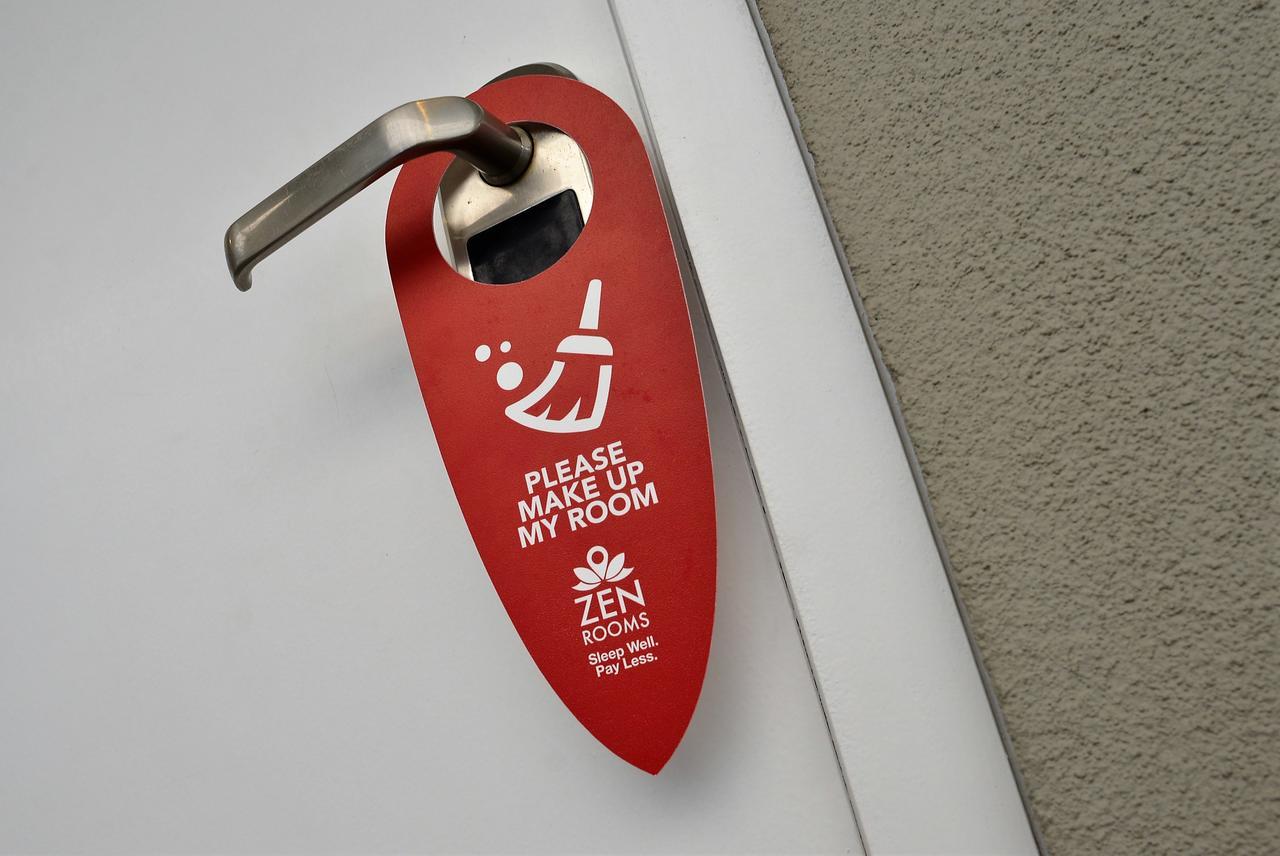 Zen Rooms Basic Kualanamu Medan Exterior foto